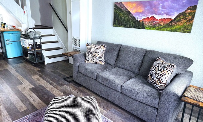 Pleasant View Apartment | Central Suite