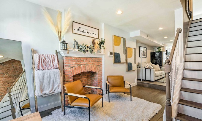 Downtown Baltimore House | Central & Trendy Baltimore Townhome: Pets OK!