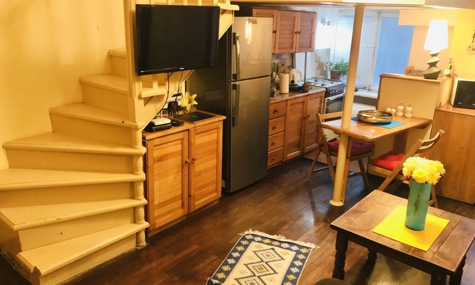 Vera Apartment | Centrally located studio with a balcony