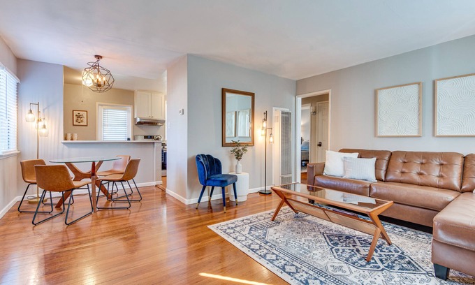 Magnolia Park House | Centrally Located Burbank Duplex Near Hollywood!