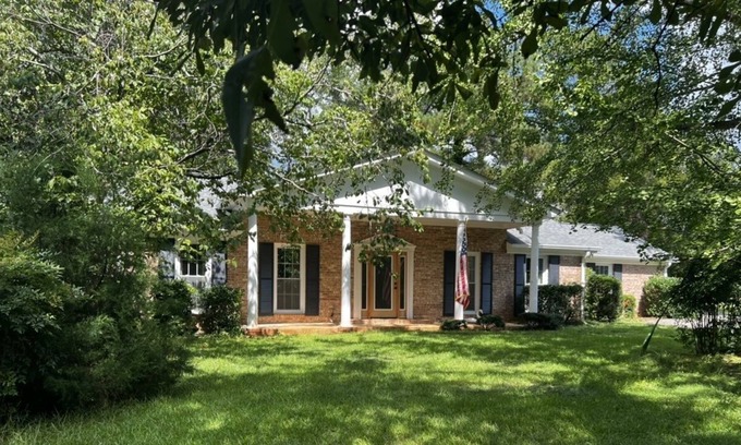 Athens House | Centrally located classic Athens home
