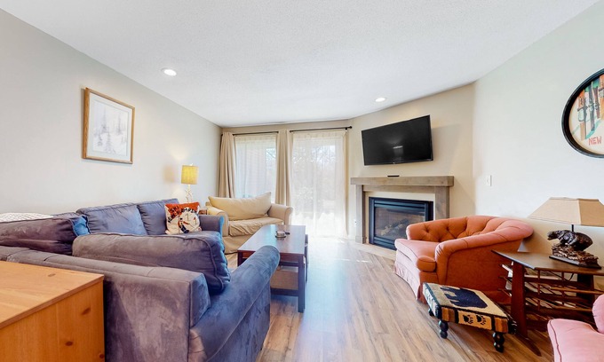 Jackson Condo | Centrally located condo with pools, hot tubs, tennis, skating, & skiing access