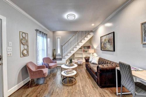 Home Park House | Centrally Located Lux Home - Sleeps 14