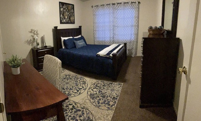 Modesto House | Centrally Located near Hospital