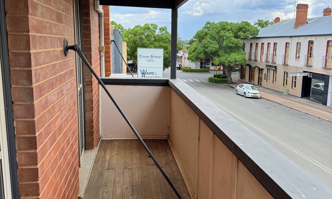Parkes Apartment | Centre of CBD