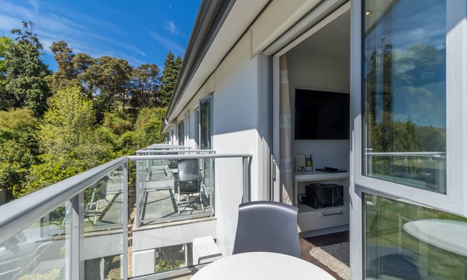 Nelson Hotel | Century Park Motor Lodge