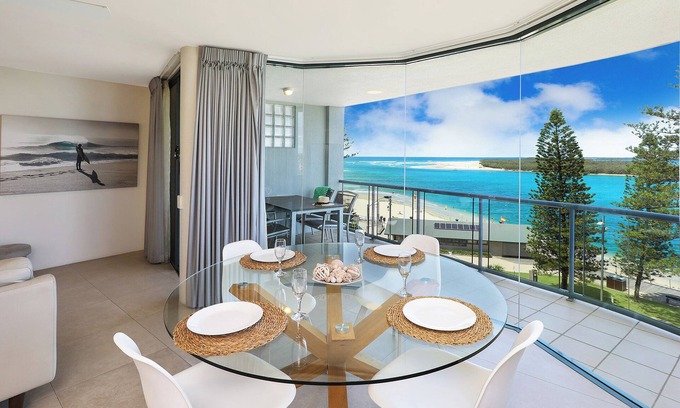 Caloundra Apartment | Cerulean Beachfront Apartment - Unit 9
