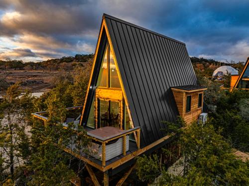 Fredericksburg Cabin | Ceto Treehouse Hottub Fredericksburg Romantic EV