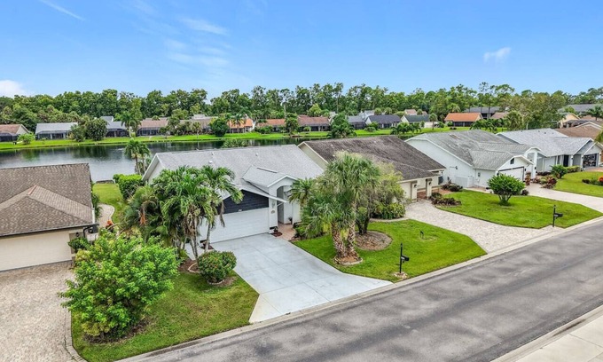 Naples Apartment | CF(JEN) - 1352 Monarch Circle (3B)