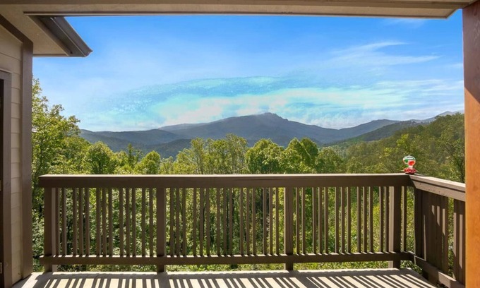 Boone House | Chalakee Lodge CB-3: Gated Resort, Indoor/Outdoor Pools and Hot Tub, Resort Hot Tub, Fitness, Gas.