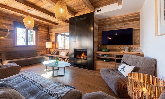 La Toussuire Ski Chalet | Chalets de Cœur - chalet KIERA from 100m to the slopes with swimming pool