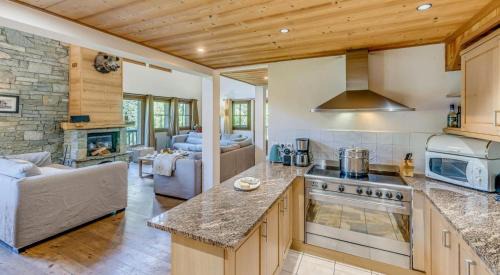 Les Brevieres Ski Chalet | Chalet Aspen - Chalet 170m2 - 6 chambres, 6 salles de bain, sauna MAE-3405