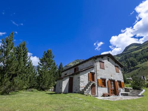 Casone Ski Chalet | Chalet Baita Emet by Interhome