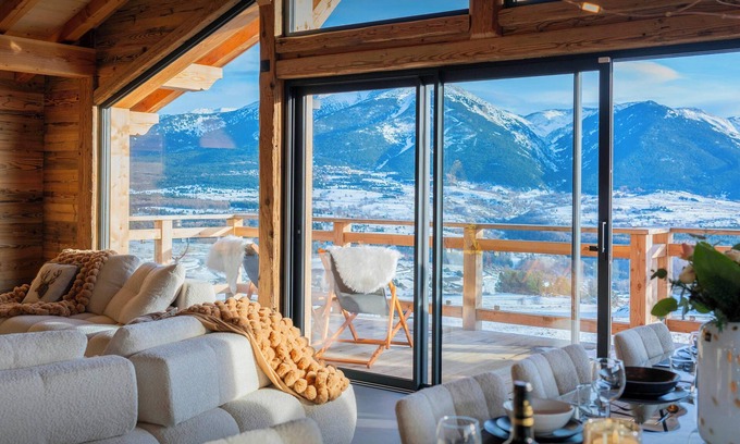 Font-Romeu-Odeillo-Via Ski Chalet | Chalet Càlid - alpine holiday with breathtaking views 10p - OVO Network