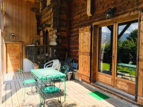 Samoens Ski Chalet | Chalet calme et atypique, 8-10 pers., avec terrasse, parking et Wi-Fi inclus à Samoëns - FR-1-629-5