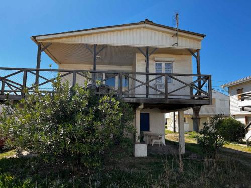 Gruissan Plage Ski Chalet | Chalet cosy 9 pers à 250m plage, terrasse, parking, proche commodités - FR-1-784-16