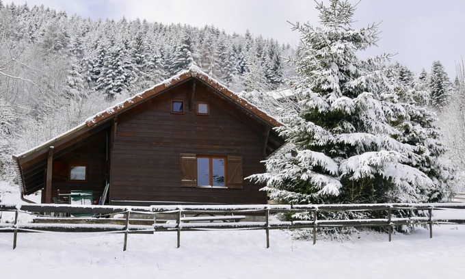 Plainfaing Ski Chalet | Chalet de la Chaume with ridge views