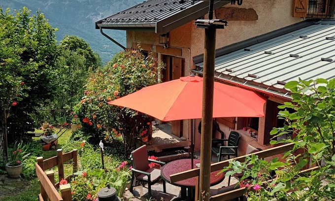 Orelle Ski Chalet | CHALET DE MONTAGNE AT 1170 m HAMEAU DE LA COMMUNE DE ORELLE. SUMMER WINTER