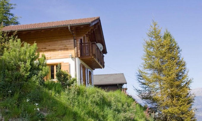 Heremence Ski Chalet | Chalet Delia