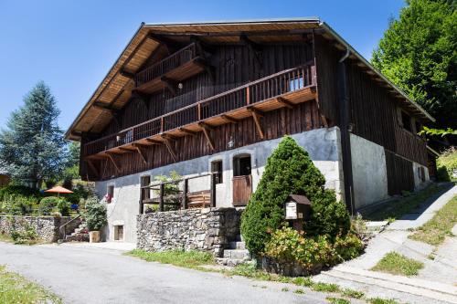 Samoens Ski Chalet | Chalet familial authentique avec jardin/cheminée