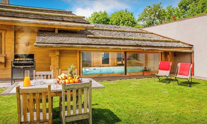 Saint-Jean-de-Sixt Ski Chalet | Chalet Flocon Magique - alpine holiday for 12 with swim spa - OVO Network