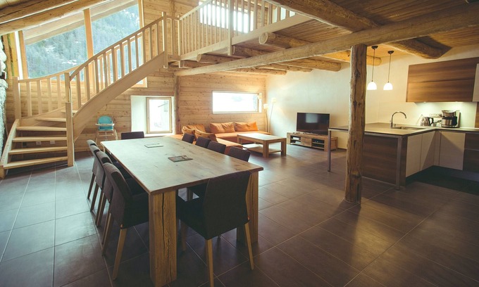 Cervieres Ski Chalet | Chalet foot of the tracks, sauna jacuzzi, chimney. Ideal for hiking, activities