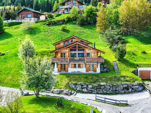 Saint-Pierre-de-Clages Ski Chalet | Chalet Gingembre 12 by Interhome