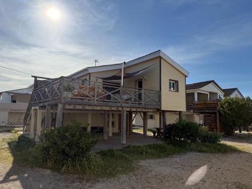 Gruissan Plage Ski Chalet | CHALET GRUISSAN 10 Places 4 Chambres CONFORT & VUE sur MER
