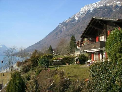 Oberried am Brienzersee Apartment | Chalet Holzwurm