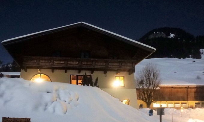Grossarl Ski Chalet | Chalet in Grossarl with sauna near ski area