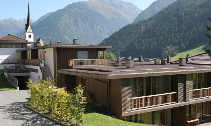 Wald im Pinzgau House | Chalet in Königsleiten near Ski Lift & Sauna