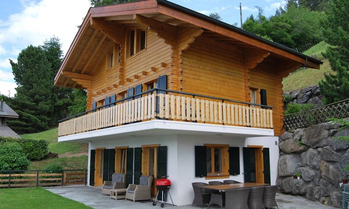 Veysonnaz Ski Chalet | Chalet in Veysonnaz with valley view