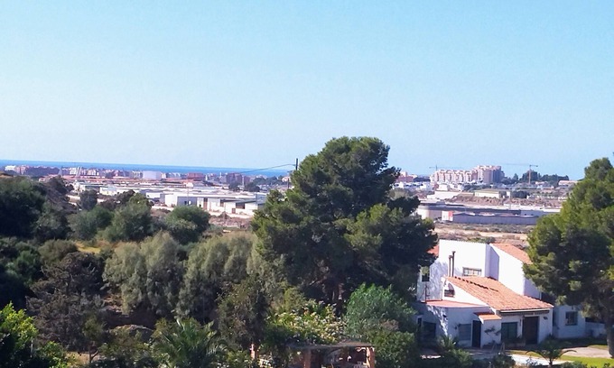 El Toyo Ski Chalet | Chalet Independiente a 5 Minutos de la Playa y Ciudad de Almería Apto Mascotas