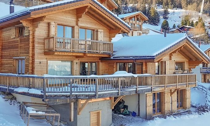 La Tzoumaz Ski Chalet | Chalet la Couronne - Jacuzzi Views Ski-In Ski-Out - La Tzoumaz, 4 Vallees