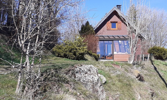 Jassat Ski Chalet | Chalet Le Cantou in the heart of the Sancy massif