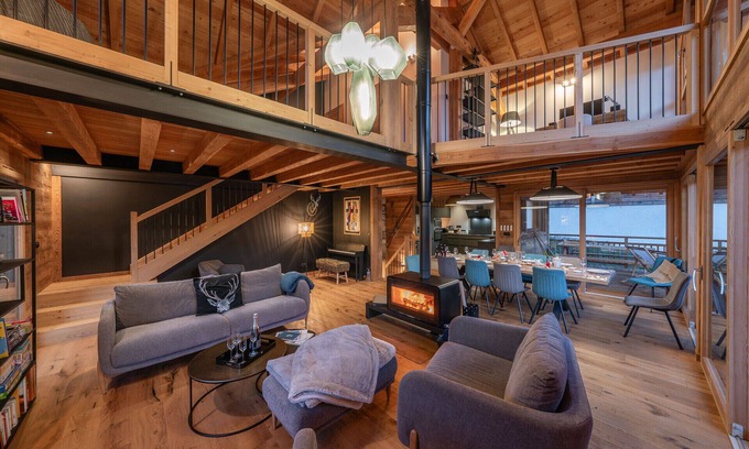 La Salle-les-Alpes Ski Chalet | Chalet Le Refuge