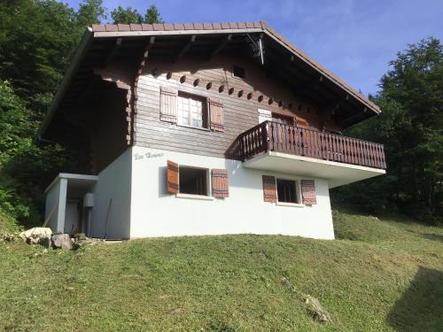 Premanon Ski Chalet | Chalet les clarines