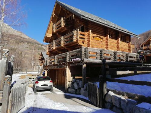 Allos Ski Chalet | Chalet Les Pins Blancs