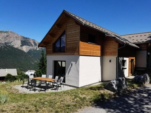 Puy-Saint-Vincent Ski Chalet | Chalet - Magnifique chalet d'architecte 10 pers MAE-2774