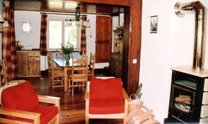 Nancroit Ski Chalet | Chalet Morel - Chalets for 12 People