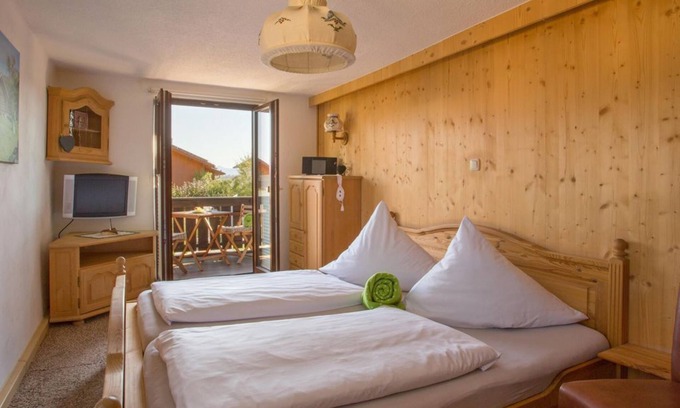 Pfronten Apartment | Chalet Murmel - Village chalet