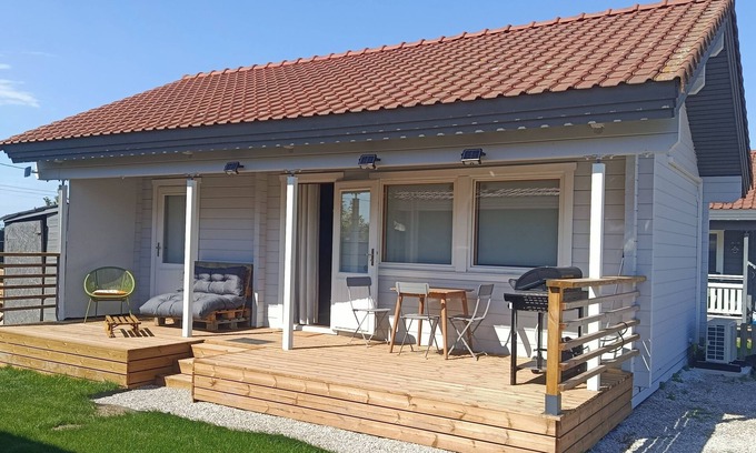 Bourbourg Ski Chalet | Chalet near the beach in a private wooded estate with fishing pond