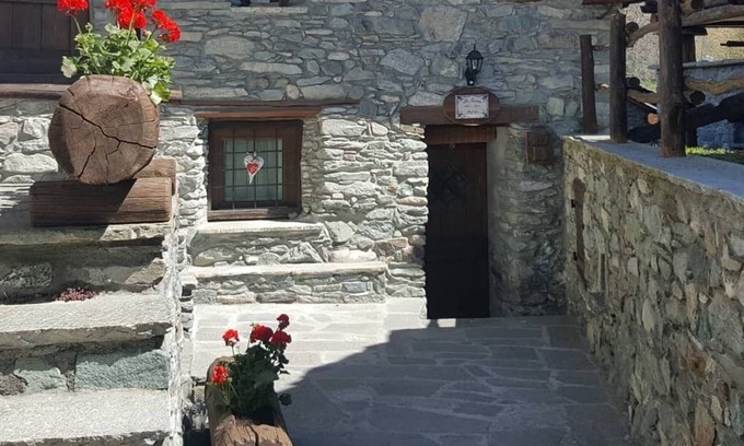 Antey-Saint-Andre Ski Chalet | CHALET PETITE