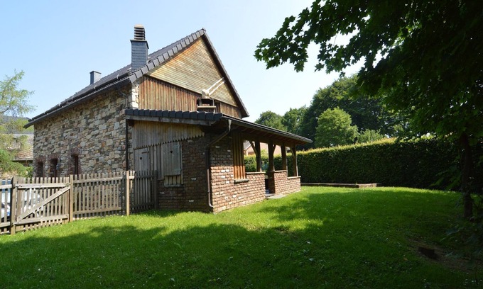 Robertville Ski Chalet | Chalet Retreat with Sauna