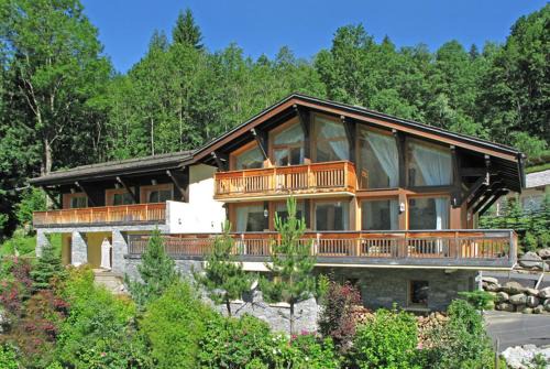 Les Houches Ski Chalet | Chalet Serena - luxury 7 Bedroom Chalet, Pool & Spa from The Hideaway