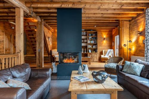 Saint-Jean-de-Sixt Ski Chalet | Chalet-Sixtine A large family chalet of 600m2 near La Clusaz