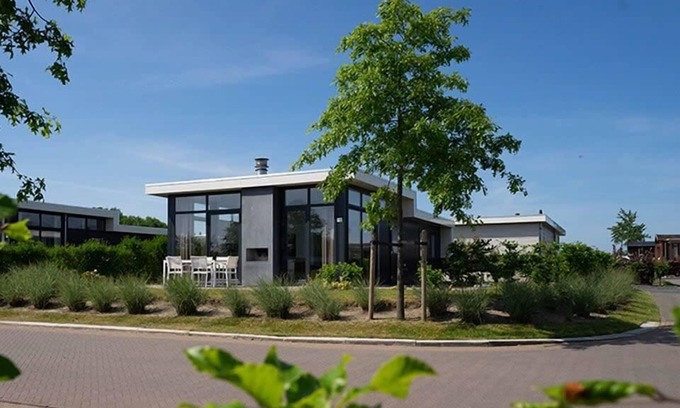 Susteren House | Chalet with 4 bedrooms and terrace
