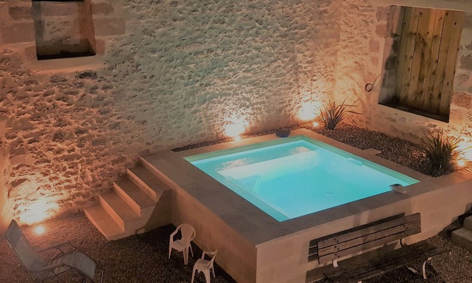 Mauriac House | Chaleureux, Intimiste, Proche de ST Emilion, 6 à 8 Personnes, Équipement Bébé,