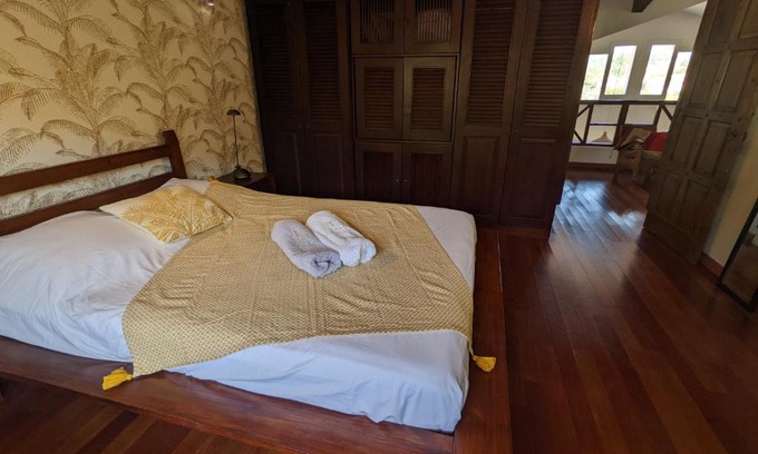 La Couronne House | Chambre Charline -les instants Charline