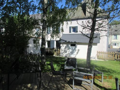 Saint-Julien-Puy-Laveze House | chambre chez l'habitant